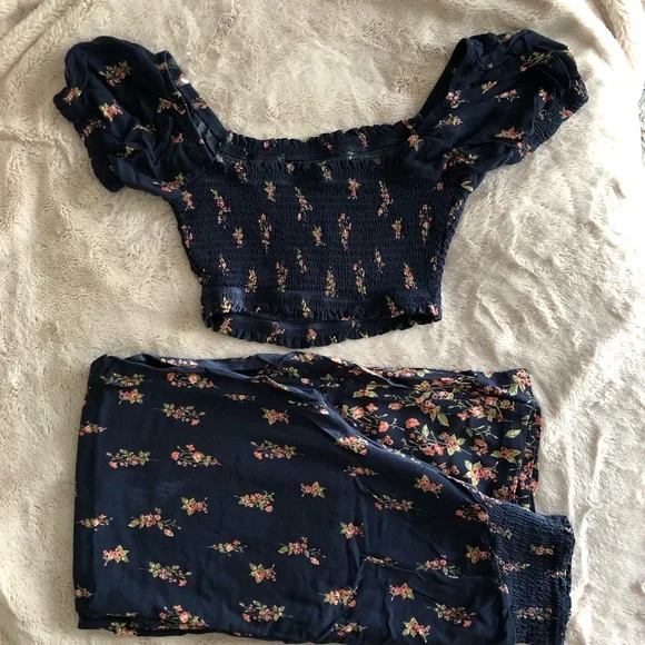 Navy and Pink Floral Off The Shoulder Top and Wide Leg Pants Set - Picture 8 of 13